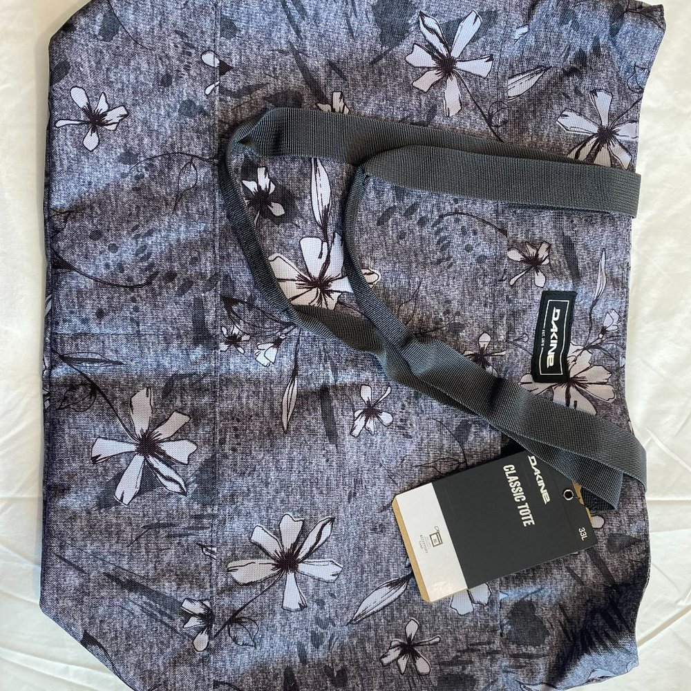 DaKine Classic 33 L Tote Bag NWT